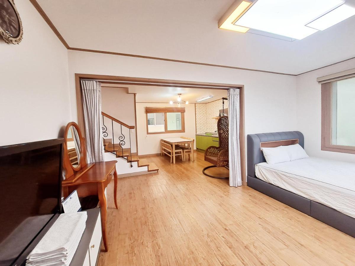 Jeju Gillime Pension Exteriér fotografie