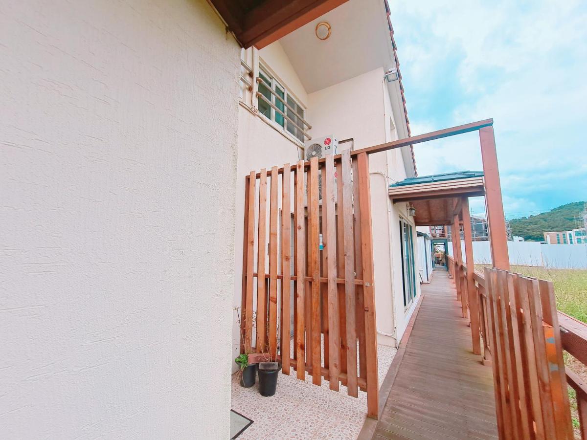 Jeju Gillime Pension Exteriér fotografie