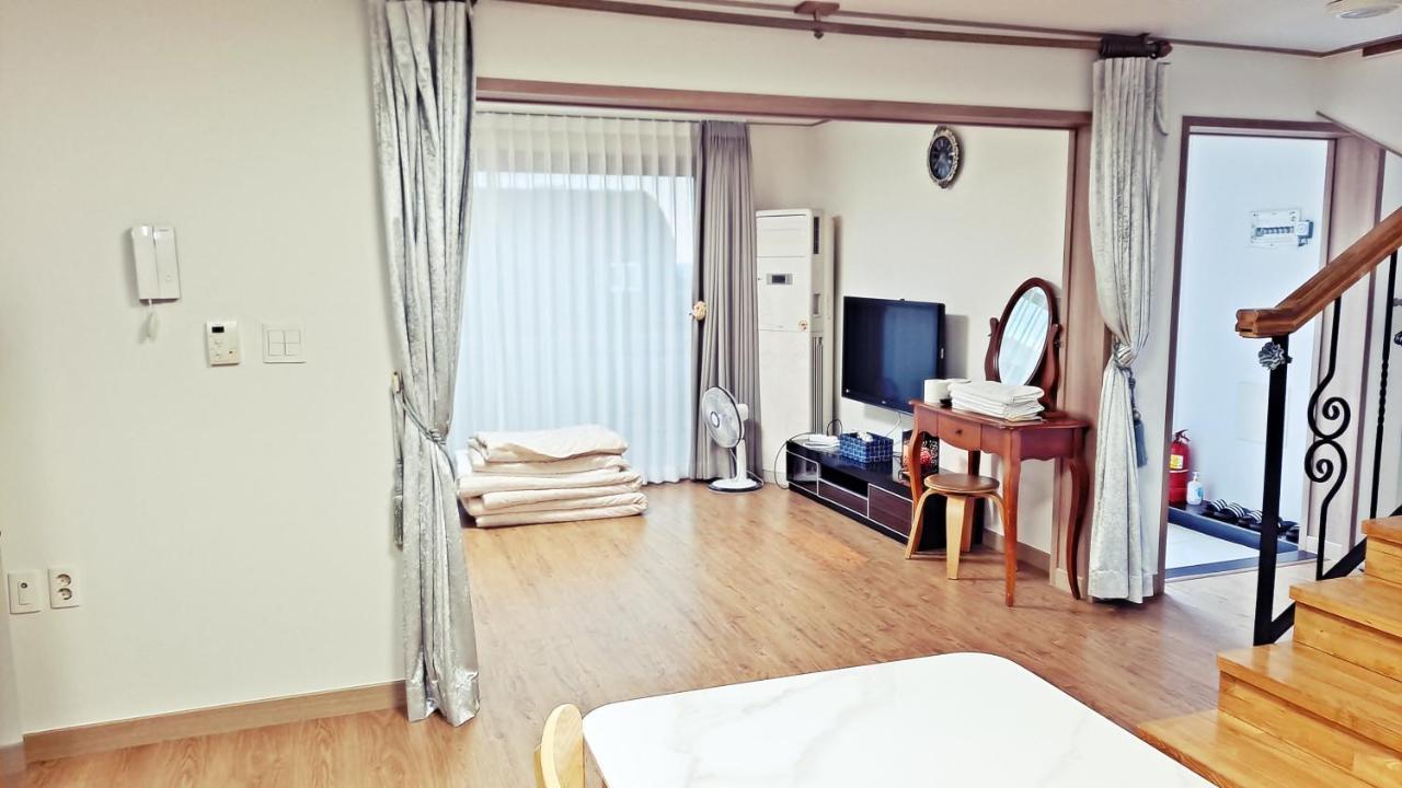 Jeju Gillime Pension Exteriér fotografie